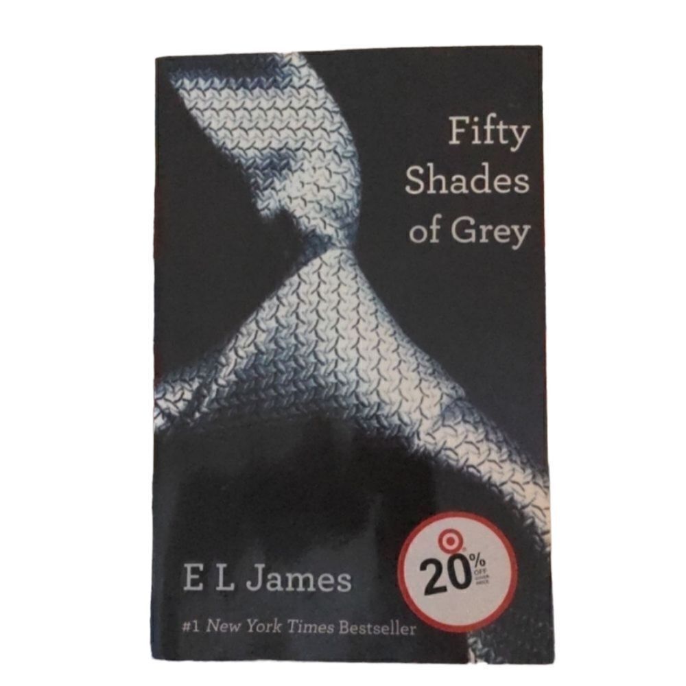 Fifty shades of grey paperback  🌈‎